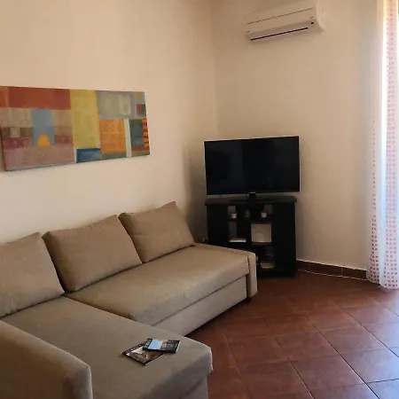 Casa Vacanza Antonello Apartment *